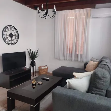 Old Town Maisonette *