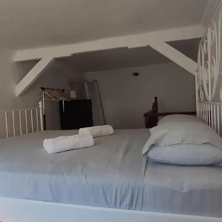 Old Town Maisonette