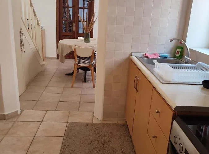 Old Town Maisonette Case de vacanță