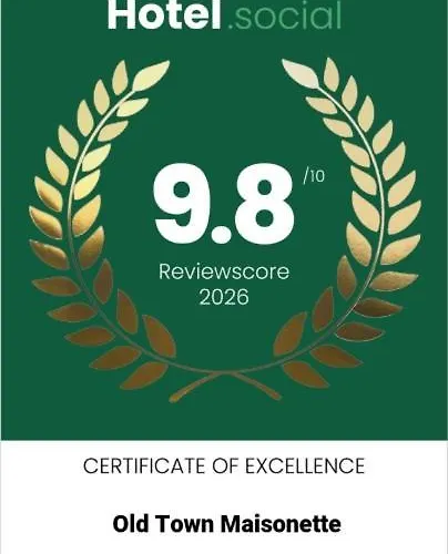 Old Town Maisonette Case de vacanță